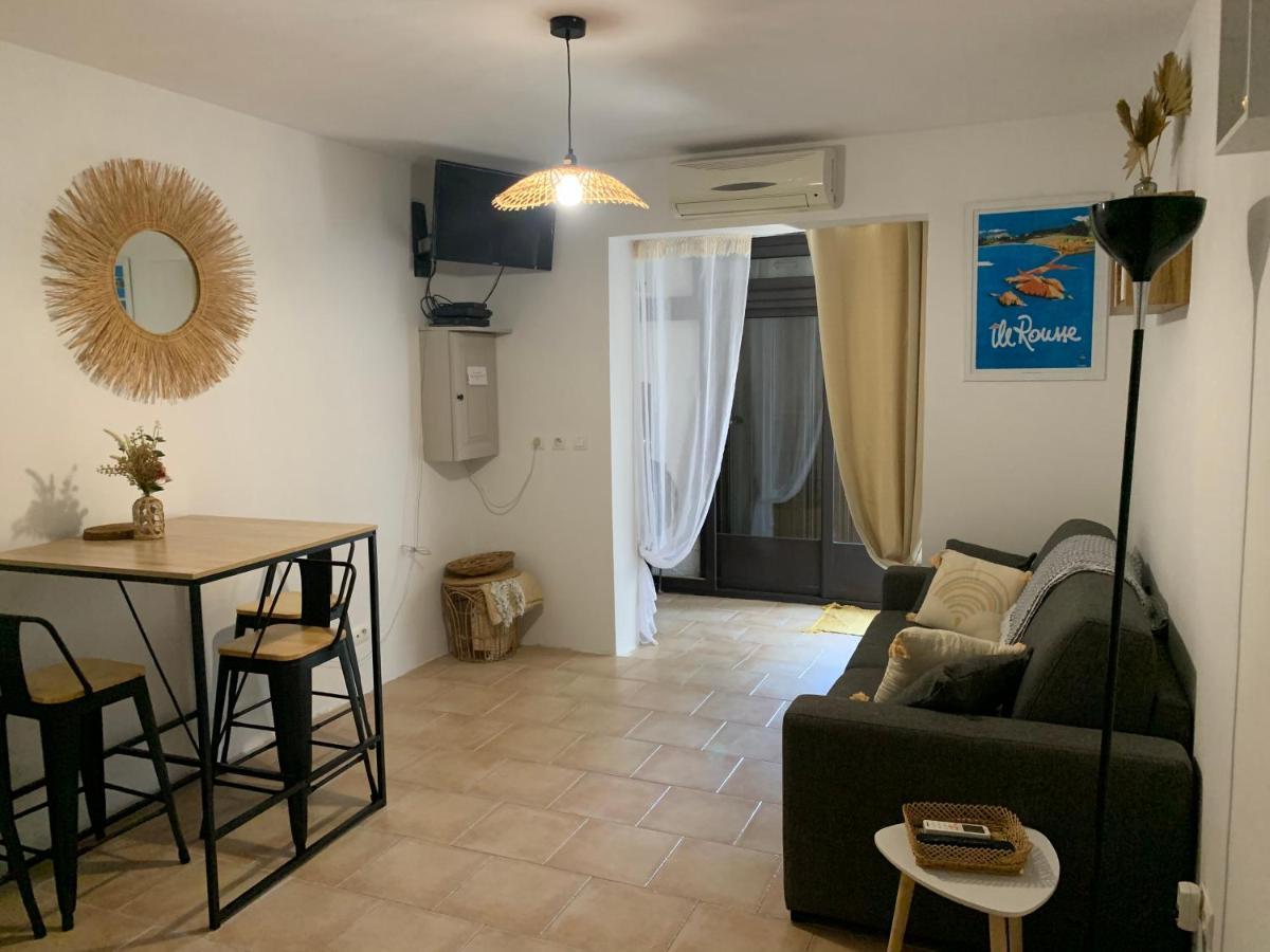 Studio Tout Equipe De 27M2, A 100M De La Mer, Et 500M Des Commerces Algajola  Exterior photo